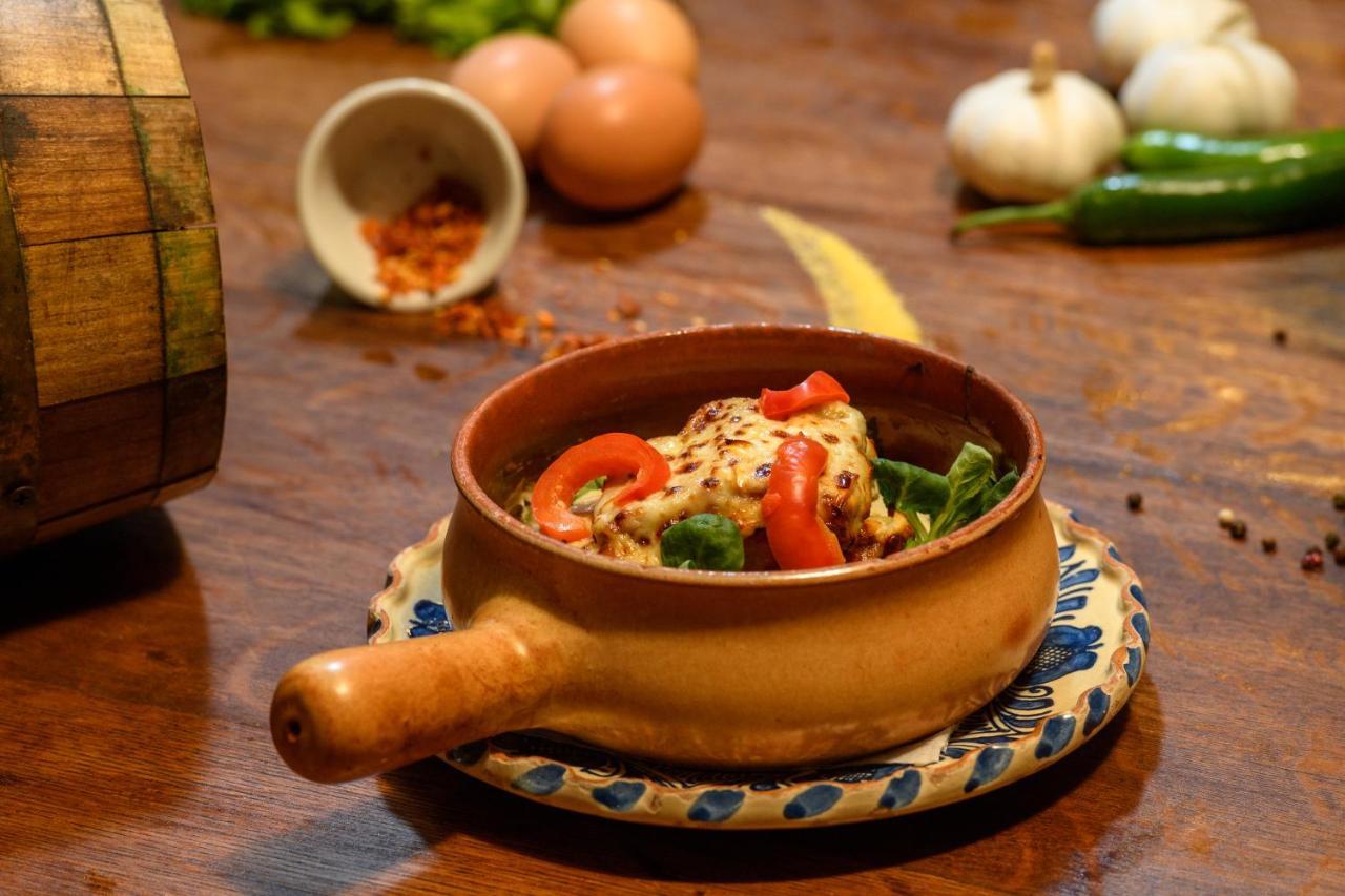 Hanul Moara Cu Noroc 伊内乌 外观 照片